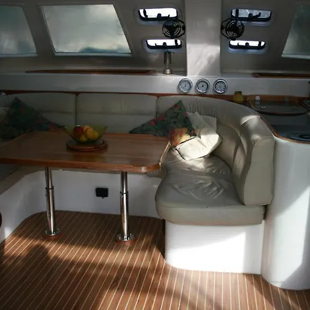 On Y Va , Delightful 3 Bedroom Catarmaran, With Skipper * Marmaris